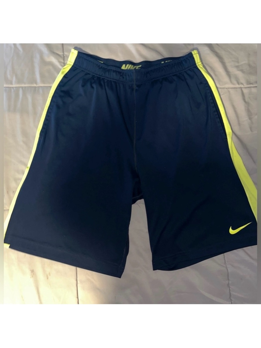 Nike DRI-FIT Athletic Gym Training Basketball Sports Shorts Blue & Neon Yellow